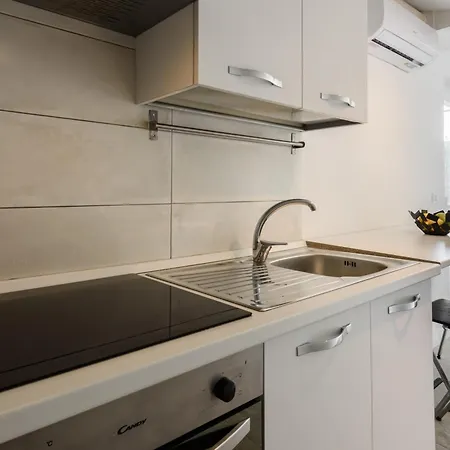 The Luxor - Larione Appartement